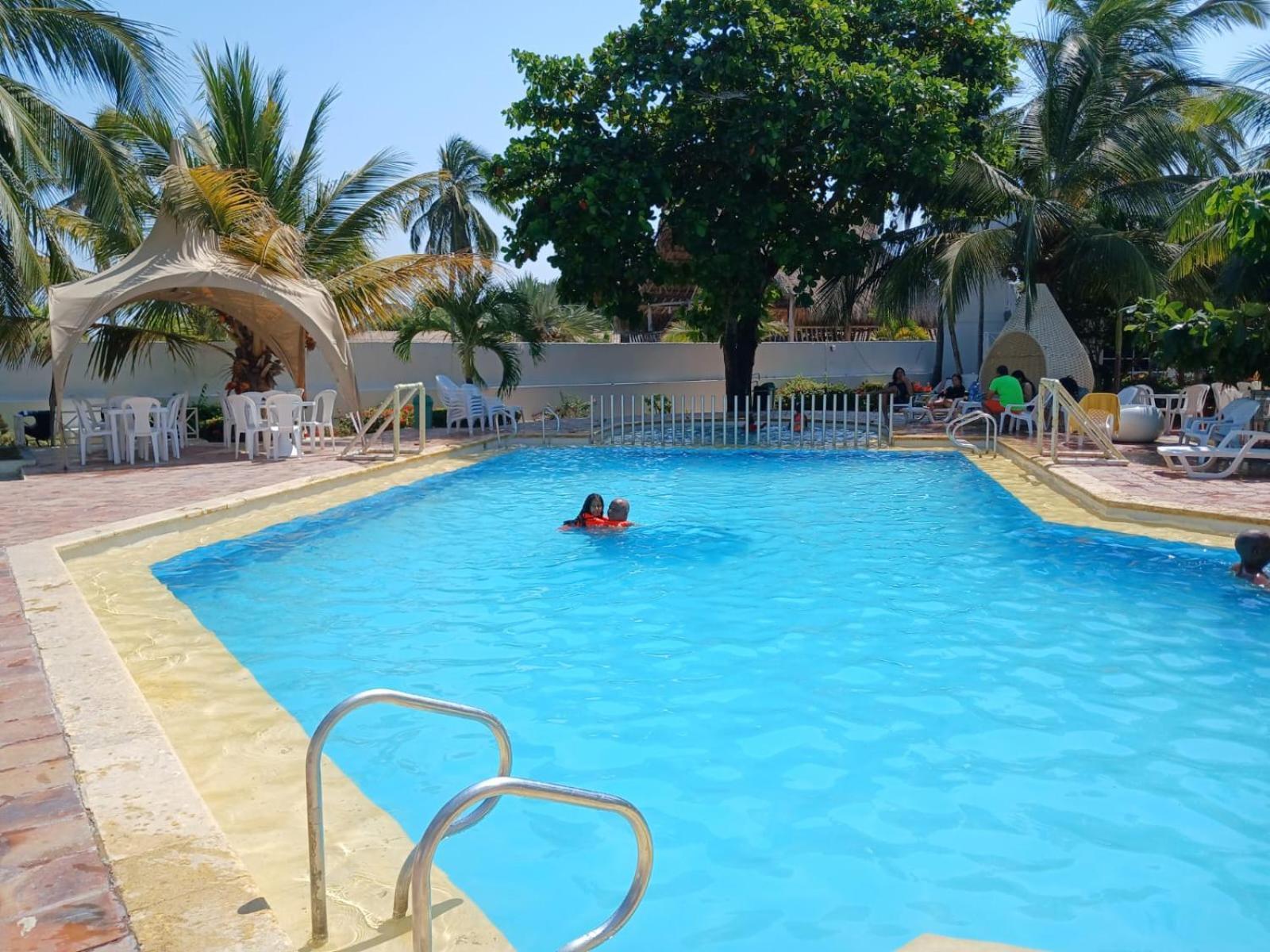Hotel Tropical Inn Playa Punta Arena Exterior foto