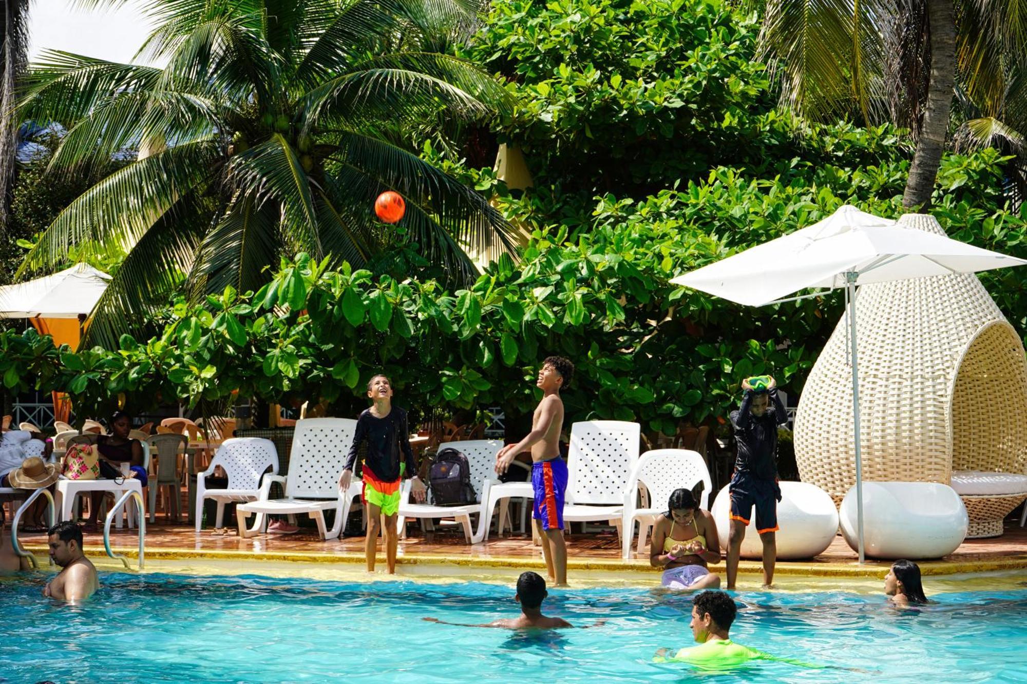 Hotel Tropical Inn Playa Punta Arena Exterior foto